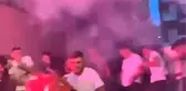 ASKER EĞLENCESİNDE MEŞALE PATLADI 2 YARALI