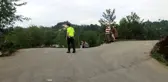 Kamyonetin çay bahçesine devrildiği kazada 1 kişi yaralandı