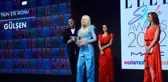 Ünlü isimlerin akın ettiği ELLE Style Awards 2022'de yılın enleri ödüllerini aldı
