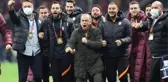 Efsane futbolcu Fatih Terim'in izinden gidiyor! Galatasaray'ın gençlerini şampiyon yaptı