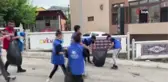 Çukurcalı gönüllü gençlerden örnek davranış