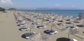 Kum zambaklarıyla ünlü halk plajı temizlendi