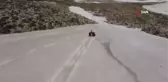 Haziran ayında kışı yaşayıp poşetle kızak keyfini çıkardılar