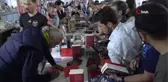 Kitap fuarında ünlü yazarlara yoğun ilgi