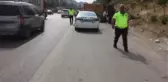 Otoyolda devrilen tırın sürücüsü yaralandı