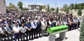 Kazada hayatını kaybeden greyder operatörü son yolculuğuna uğurlandı