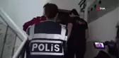 Uyuşturucu tacirlerine şafak baskını: 2 kişi tutuklandı