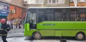 Halk otobüsündeki yangını itfaiye söndürdü
