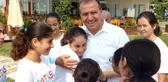 Kır Çiçekleri'nden Vahap Seçer'e Babalar Günü Hediyesi