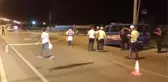 Kamyonla çarpışan motosikletteki kadın ile kızı öldü, kocası yaralandı