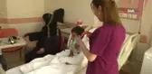 Sağlık çalışanlarından yatarak tedavi gören çocuklara motivasyon hediyesi