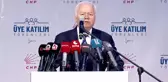 İzmir'de 3 Bin Kişi CHP Rozeti Taktı.
