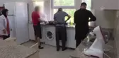 Alkol ve madde bağımlısı iki baba tedaviyle yaşamlarında 