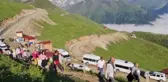 Bulutların üzerindeki Huser Yaylası doğa tutkunlarını ağırlıyor