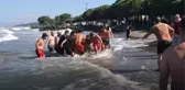 Evladı için bir an bile düşünmeden suya atladı! Kızı kurtuldu ancak baba hayatını kaybetti