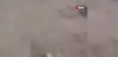 Son dakika: Kaçan şüpheli minibüsün tekerine ateş açıldı: 1 ölü, 12 yaralı