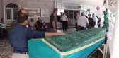 Kızını kurtarmak isterken boğulan babaya acı veda