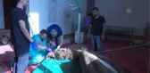 Hayvan hastanesinde çenesi kırılan deve ameliyat edildi