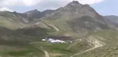 Hayvancılıkla uğraşan aileler 2 bin 800 rakımlı yaylada bayramlaştı