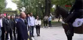 İSTANBUL-BAKAN SOYLU POLİSLERLE BAYRAMLAŞTI 'SİZ DEMOKRASİNİN TEMİNATISINIZ?