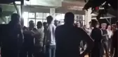 Asker eğlencesinde oyun oynarken 'ayağıma bastın' kavgası kamerada