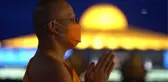 PATHUM THANİ - Tayland'daki Wat Dhammakaya Tapınağı binlerce ışıkla donatıldı