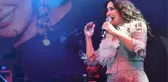 Nükhet Duru konserini yarıda keserek sahneden indi