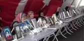 Son dakika haberi! Terör mağduru ailelerin evlat nöbeti sıcak havaya rağmen kararlılıkla sürüyor