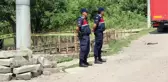 Abla ile kardeşinin alacak verecek kavgası kanlı bitti! Mermilerin hedefi olan kadın bacağından yaralandı