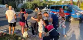 Son dakika haberi: Kaza sonrası korkan çocukları sağlık ekipleri sakinleştirdi