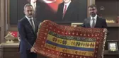 Milli Eğitim Bakanı Özer, Tatvan Belediyesini ziyaret etti