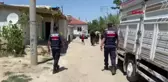 BOŞANMAK İSTEYEN EŞİNİ TABANCAYLA BAŞINDAN VURDU