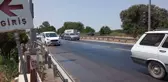 Yola dökülen zeytinyağı sürücülere zor anlar yaşattı