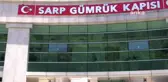 Hergün Yüzlerce Turistin Giriş Çıkış Yaptığı Sarp Sınır Kapısında Vatandaşın Oturacağı Yer Yok