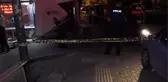 BURSA-KAFEDE KARŞILAŞAN HUSUMETLİLERİN SİLAHLI KAVGASI MÜŞTERİLERİ KORKUTTU: 1 YARALI