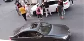 TRAFİKTE TARTIŞMA SONRASI KORKU DOLU DAKİKALAR...