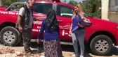 Manavgat yangınında ormancılara sırtında erzak taşımıştı, yıl dönümünde çiçeklerle ziyaret edildi