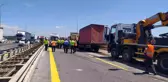 TEM Otoyolu'nda kamyon hafriyat kamyonuna çarptı: 1 yaralı