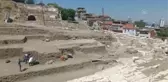 Smyrna Tiyatrosu kazılarında 1800 yıllık heykel başı bulundu