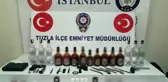 Yol uygulamasında durdurulan otomobilden 'cephanelik' çıktı