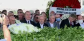 Son dakika haberi... Kılıçdaroğlu, CHP Sözcüsü Faik Öztrak'ın annesinin cenaze törenine katıldı