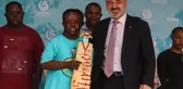 Hartum Büyükelçiliği, Sudan'da başarılı down sendromlu ve görme engelli öğrencileri ödüllendirdi