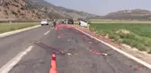 Gaziantep haberi! GAZİANTEP - Kamyonetin devrilmesi sonucu 2 kişi yaralandı