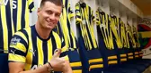 Son Dakika: Fenerbahçe, Al-Ahli'den sol bek Ezgjan Alioski'yi kiralık olarak renklerine bağladı
