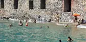 TARİHLE İÇ İÇE PLAJDA 'İZMARİT, ŞİŞE, ÇEKİRDEK KABUĞU' KİRLİLİĞİ