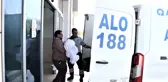Son dakika haberi! Bir amcanın en zor anı...Balkondan düşerek hayatını kaybeden yeğenin cenazesini kollarında taşıdı