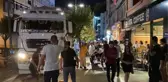 KADIKÖY'DE SAATLER SÜREN TIR KURTARMA ÇABASI