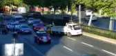 Sarıyer'de bir motorcu, tartıştığı taksiciyi durdurmak için kaputta yolculuk yaptı