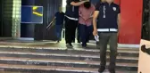 Komşularının boğazını kesen saldırgan, saklandığı evde baltayla polise direndi (3)