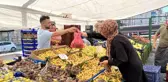 Semt pazarlarında sebze meyve fiyatları geriledi